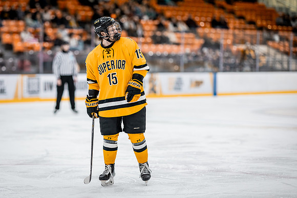 MHKY vs UWSP -236