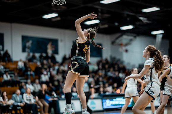 UWS WBB vs Whitman-1-81