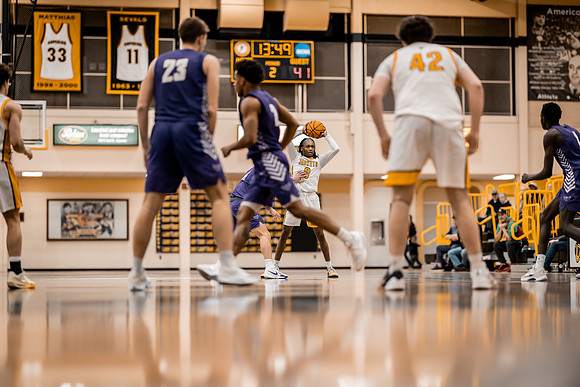 HARRY - MBB vs LORAS -53