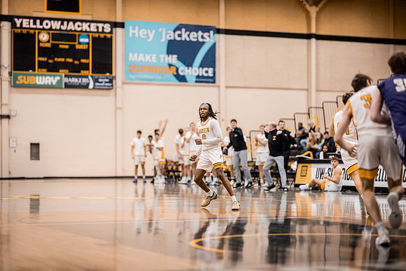 HARRY - MBB vs LORAS -192