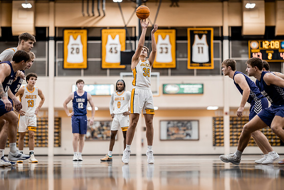 HARRY - MBB vs LORAS -79