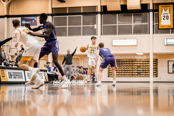 HARRY - MBB vs LORAS -61