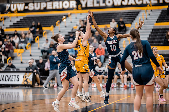 WBB vs Viterbo-71