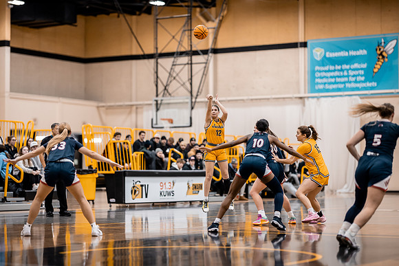 WBB vs Viterbo-25