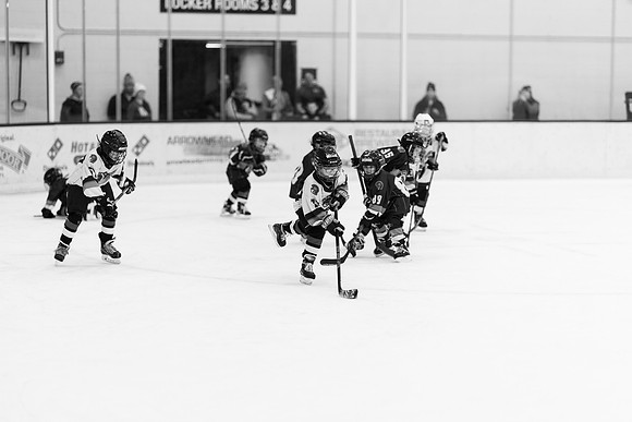 UWS MHKY vs UWRF-110