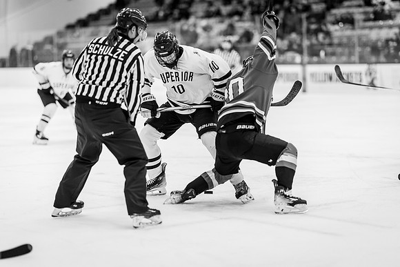 MHKY vs UWRF -72