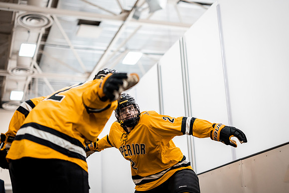 MHKY vs UWRF -155