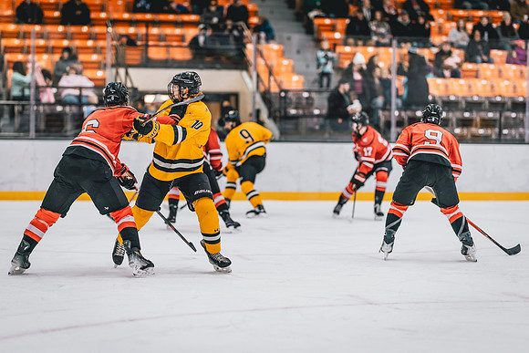 UWS MHKY vs UWRF-46