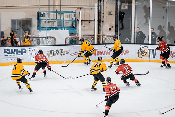 MHKY vs UWRF -140