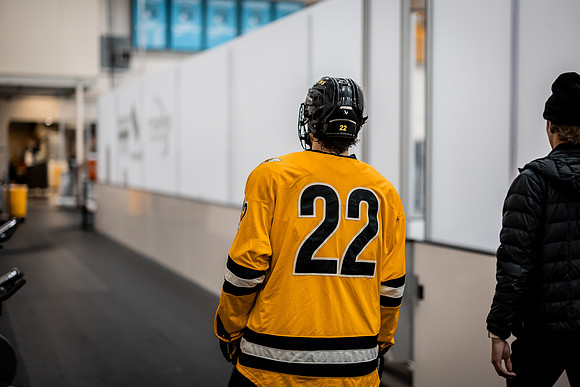 MHKY vs UWRF -144