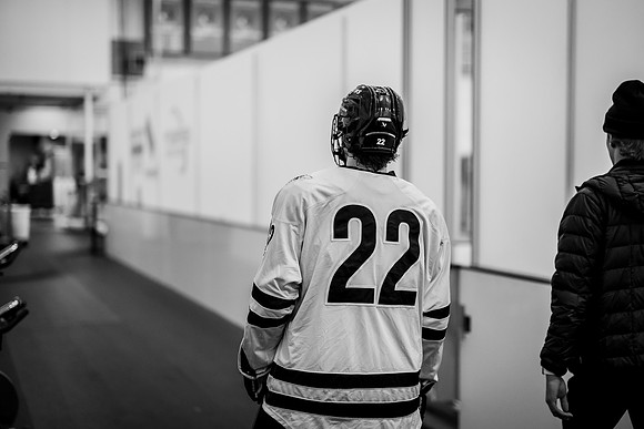 MHKY vs UWRF -145