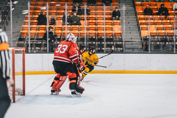 UWS MHKY vs UWRF-40