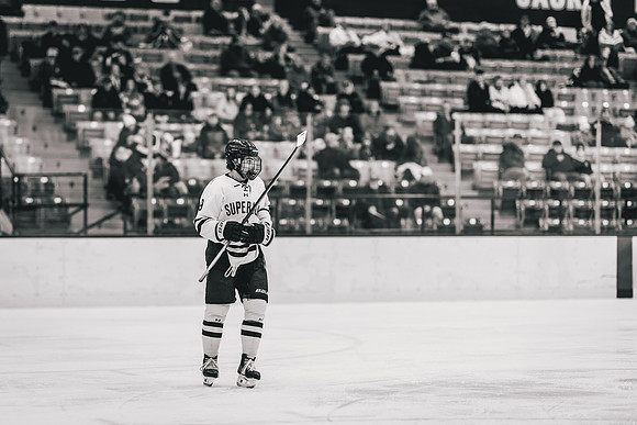 UWS MHKY vs UWRF-32