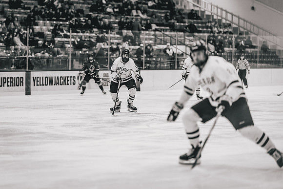 UWS MHKY vs UWRF-21