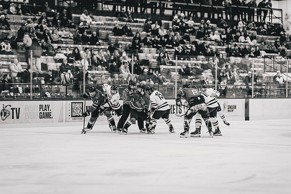 UWS MHKY vs UWRF-36