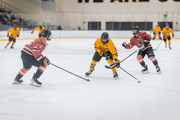 MHKY vs UWRF -14