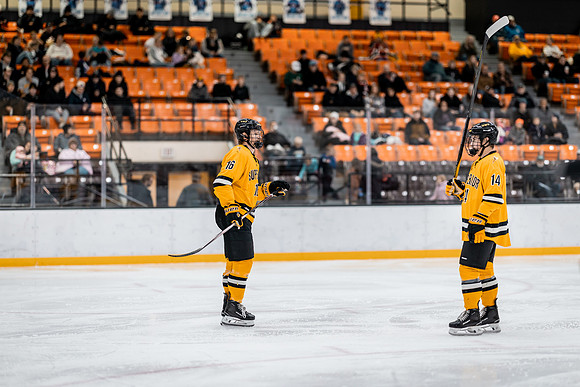 MHKY vs UWRF -100