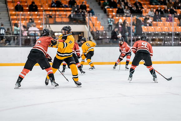 MHKY vs UWRF -9