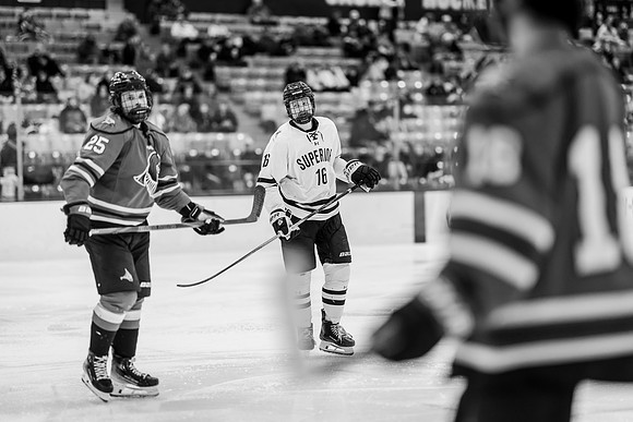 MHKY vs UWRF -102