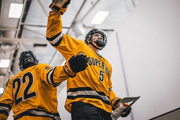 UWS MHKY vs UWRF-8