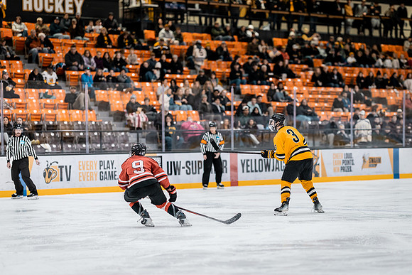 MHKY vs UWRF -105