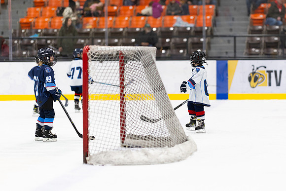 UWS MHKY vs UWRF-99