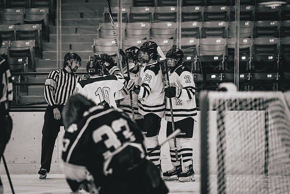 CMHKY vs UWM -96