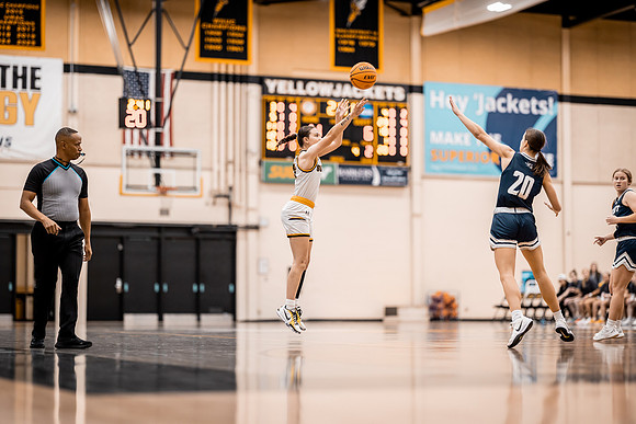 WBB vs STOUT -79