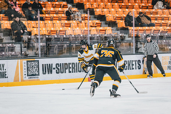 CMHKY vs UWM -55