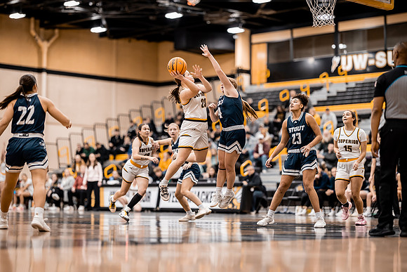 WBB vs STOUT -86