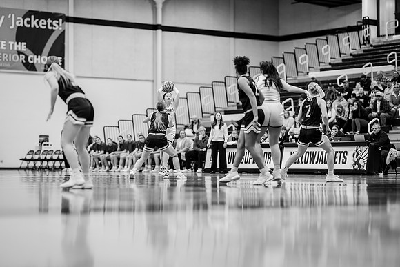 WBB vs STOUT -46