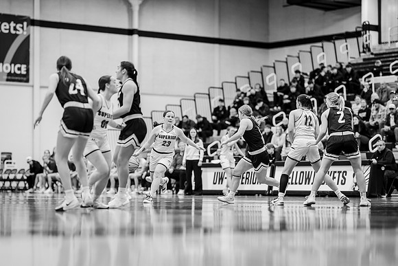 WBB vs STOUT -85