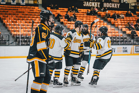 CMHKY vs UWM -68