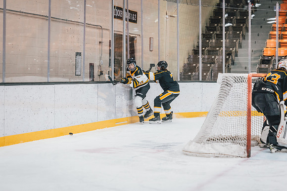 CMHKY vs UWM -54
