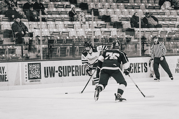 CMHKY vs UWM -56