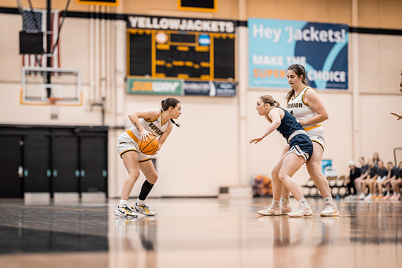 WBB vs STOUT -47