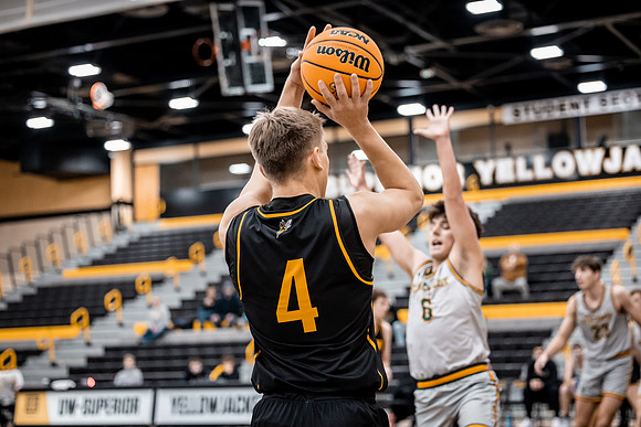 MBB vs SNC -29
