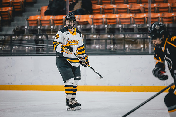 CMHKY vs UWM -129