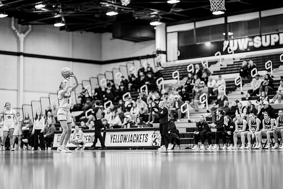 WBB vs STOUT -139