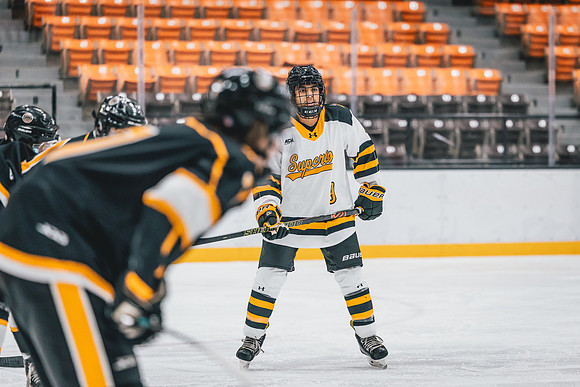 CMHKY vs UWM -47