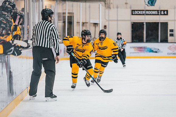 WHKY vs UWEC-18