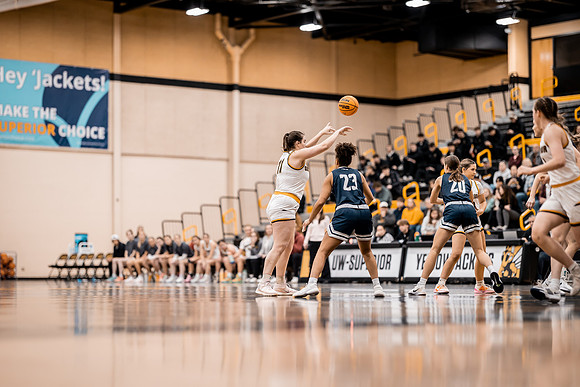 WBB vs STOUT -69