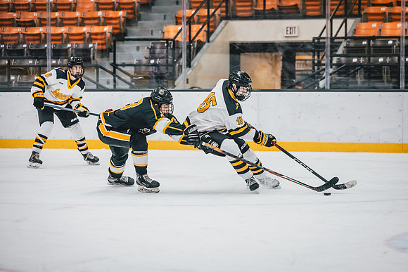 CMHKY vs UWM -139