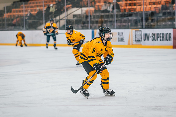whky vs uwec-121
