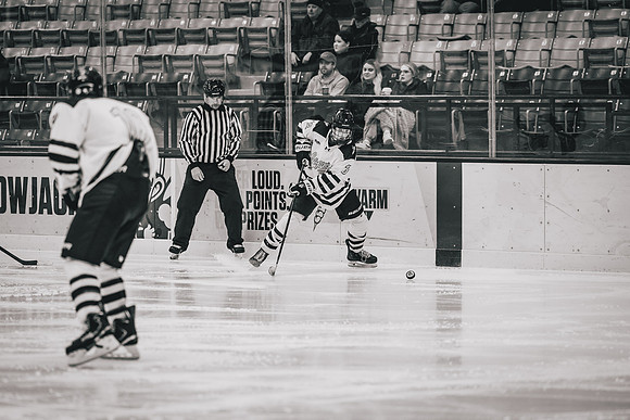 CMHKY vs UWM -79