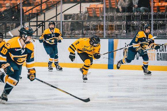 whky vs uwec-82