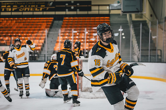 CMHKY vs UWM -148