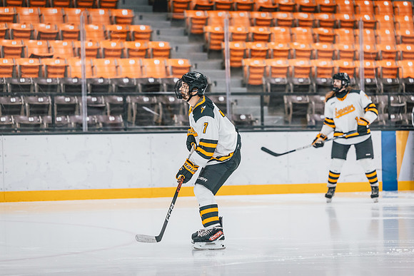 CMHKY vs UWM -23