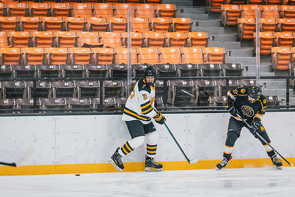 CMHKY vs UWM -35