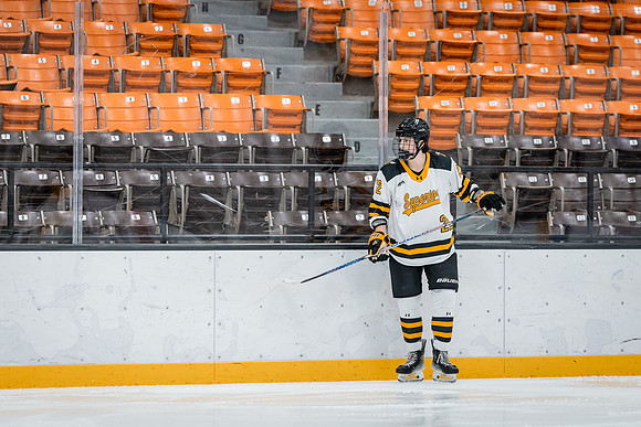 CMHKY vs UWM -3